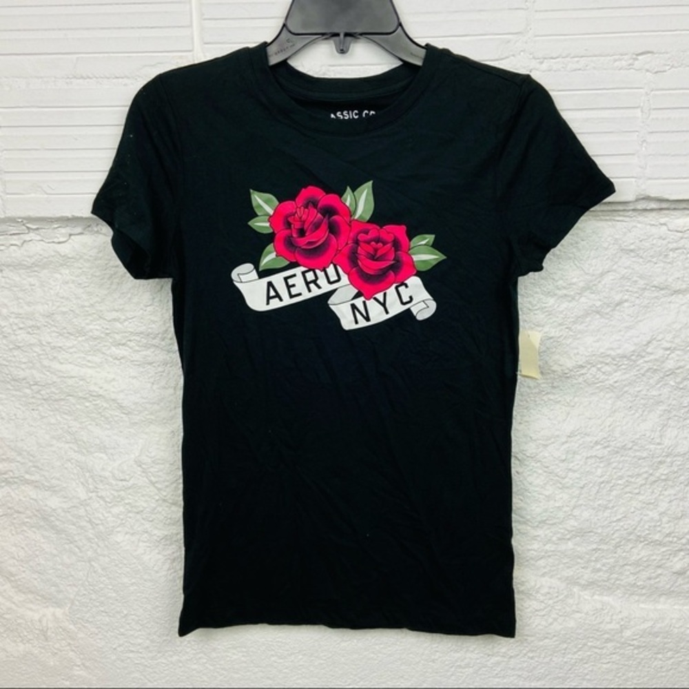 AEROPOSTALE classic crew rose floral tattoo style aero NYC black shirt SZ medium